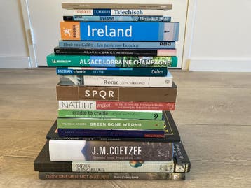 Gratis: diverse boeken + NE-EN + ND-DN woordenboeken