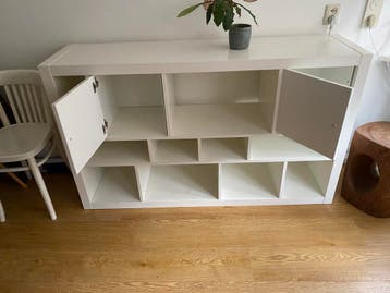 IKEA kast met twee deurtjes