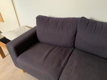 Donkergrijze tweezitsbank