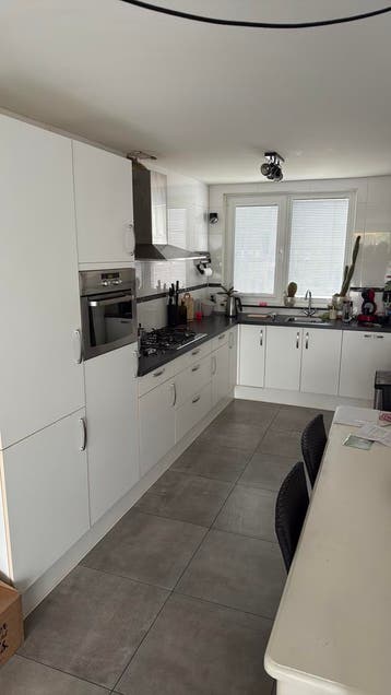 Keuken gratis afhalen incl oven koelkast vriezer etc.