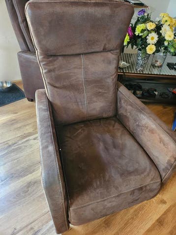 2 goede relax stoelen