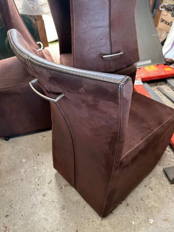 gratis stoelen leer met wieltjes