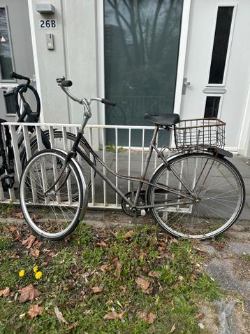Opknapper 28inch dames fiets met mandje