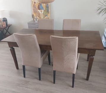 Eettafel met 4 stoelen