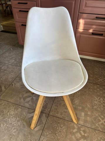 Eetkamer stoelen wit met houten poten 6x