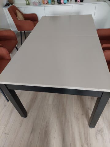 GRATIS OPHALEN.eettafel 175x95