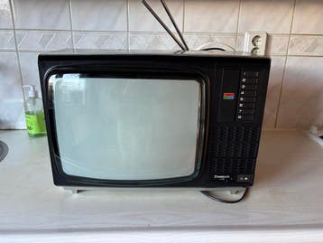 Frontech retro kleine kleuren tv (ter reperatie)