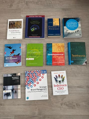 Diverse collectie studieboeken: psychologie, management, ond