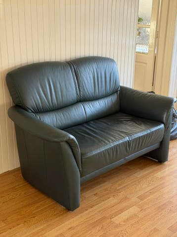 Comfortabele tweepersoonsbank van leer - 147x80 cm