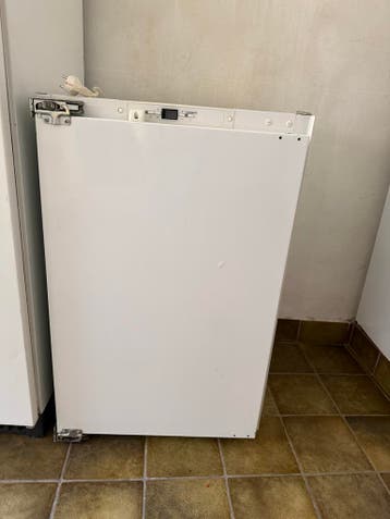 Gratis AEG SANTO Inbouwkoelkast K 8 88 00 i