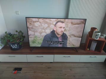 Vintage tv meubel in twee delen met veel krassen