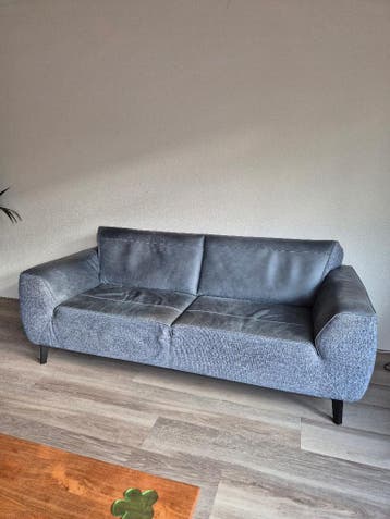 Zitbank 2,5-zits. Gratis ophalen vanaf 7 april a.s.