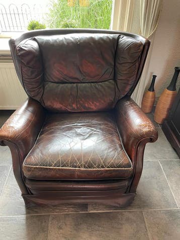 GRATIS Leren stoel - comfortabel en gebruikt