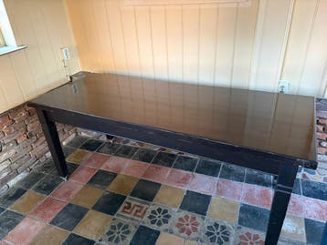 GRATIS Eettafel op wieltjes