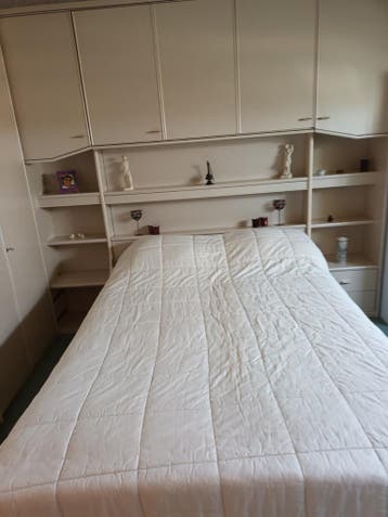 2persoons bed electrisch met ombouw