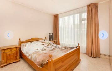 Grenen slaapkamer set: bed, nachtkastjes, spiegel, commode