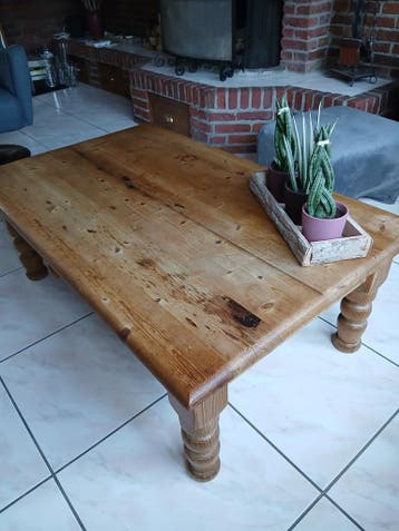 Direct gratis af te halen- oude geleefde grenen salontafel