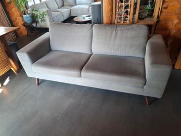 Tweezitsbank UMIX by SLX Studio