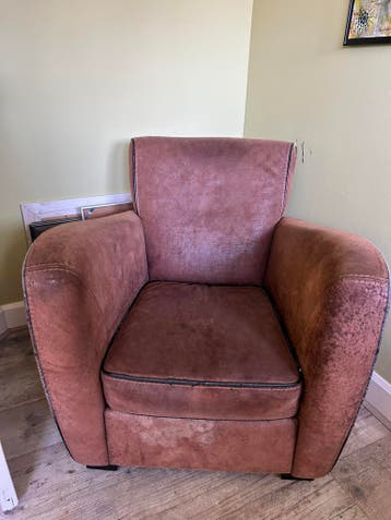 Gratis af te halen 2 leren stoeltjes