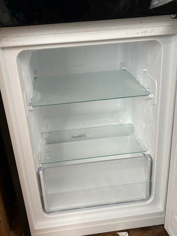 Indesit Koelvriescombinatie - Zwart, Ruim en Energiezuinig