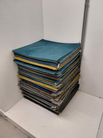 Tapijttegels 102 stuks geel, blauw en groen 60 x 60