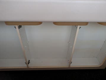 Badkamer hangkast 130x14x75 cm met verlichting