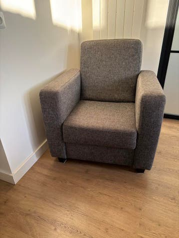 Gratis ophalen. Ruime fauteuil, grijs