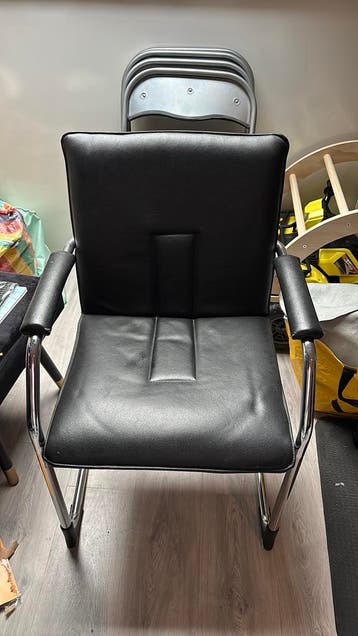 Lederen (bureau)stoel gratis af te halen