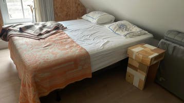 Bed onderstel en evt matras/topper