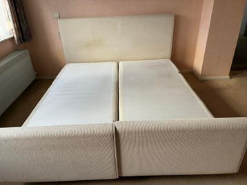 2-persoonsbed met elektrisch verstelbare bodem