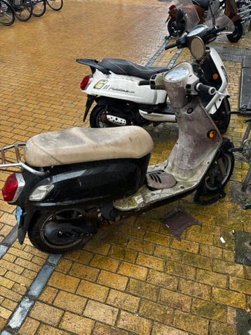 GRATIS SCOOTER