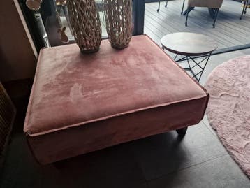 Gratis ! Mooie grote rose Hocker  / Poef