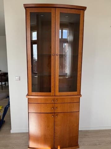 Diverse meubelstukken gratis af te halen