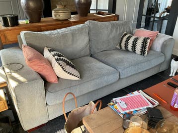 GRATIS 3 zitsbank grijze stof prima zit