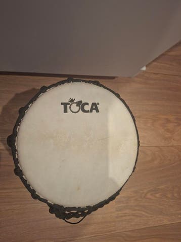 Toca Jembe 30cm hoog
