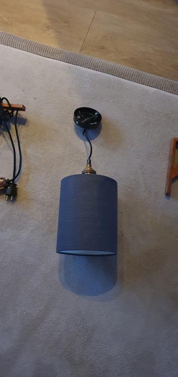 Gratis op te halen: Houten wandbeugels met snoer en fitting