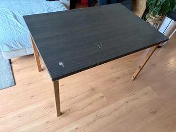 Gratis tafel(120x80x76cm)