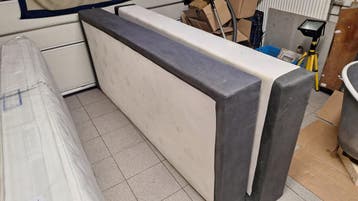 Gratis boxspring onderstel 180x210