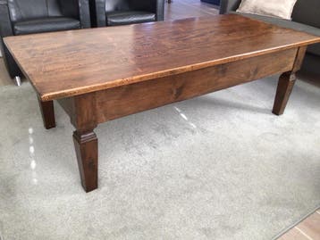 Gratis! Eiken salontafel - Robuust en stijlvol