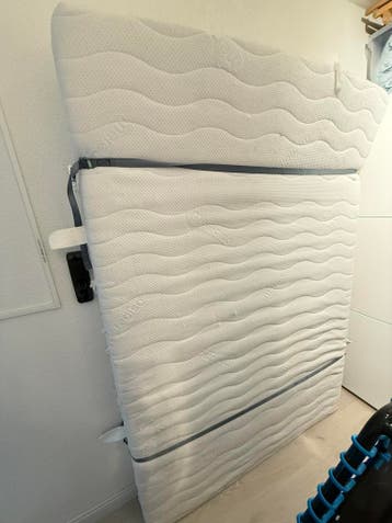 Gratis matras (koudschuim) – 140x200 cm – zelden gebruikt
