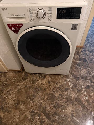 LG Wasmachine - Afvoerslang defect, gratis op te halen