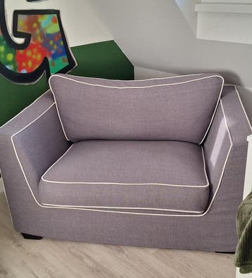 Loveseat / 1,5-persoons stoel. Gratis op te halen!