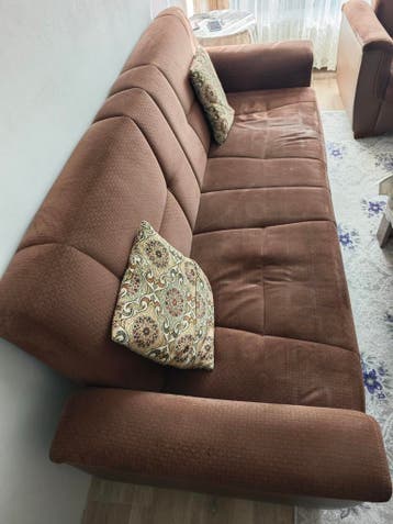 Bruine 3-zitsbank + 2-zitsbank zonder kussens