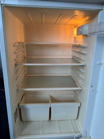 Gratis af te halen: Goed werkende koelkast