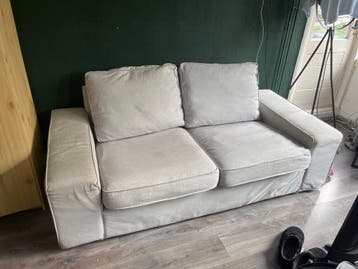 Gebruikte 2,5 zits bank met stevige kussens