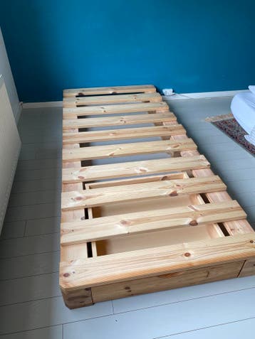 Gratis op te halen bed.