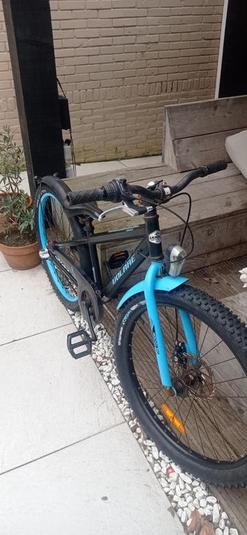 Mountainbike 24 inch met dikke banden en schijfrem