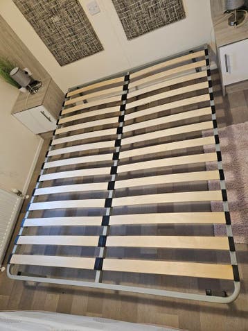 Lattenbodem en matras 140x200 cm