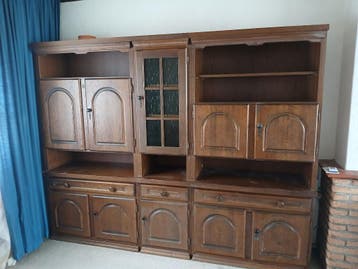 Gratis!! Grote eikenhouten wandmeubel/ kast