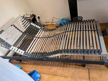 Electrisch verstelbaar bed met matras Gratis